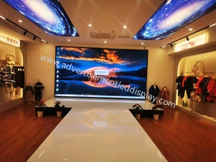 Dinamik LED Reklam Ekranı Canlı Renklerle