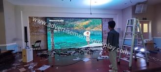 Yüksek Yenilenme Hızı İçerideki LED Ekran Sade Video Çalma için Kompakt ve Hafif
