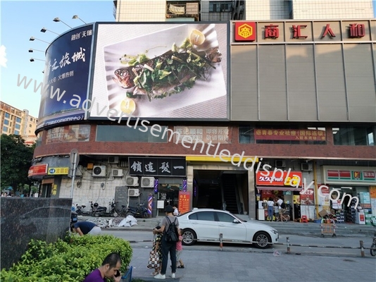 Kurumsal sunumlar için kusursuz reklam LED ekranı, izleyicilerinizi çarpıcı görüntülerle yakalayın