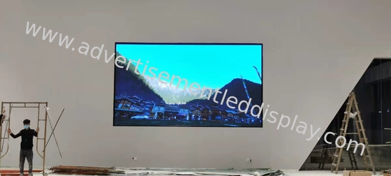 6500K-9500K Dahili Reklam LED Ekranı 60 Derece Dikey Görme açısı